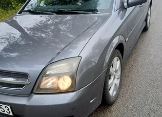 Opel vectra 2005m hečbekas, benzinas, mažai rida, techniškai gera, sveiki stiklai, kondicionierius veikia