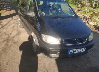 Įsigykite Opel Zafira – puikus pasirinkimas šeimai ir kelionėms!