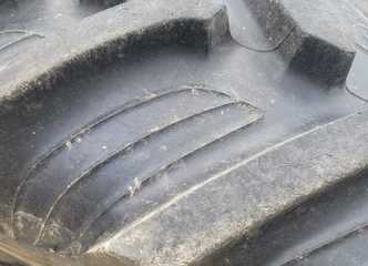 Gera kaina už geros būklės Taurus 18.4 R38 padangas!