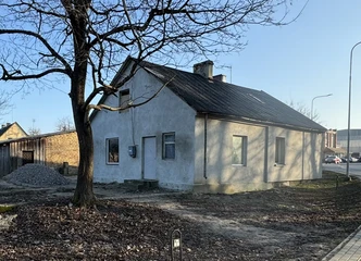 Pusė namo su atskiru įėjimu – jaukus gyvenimas už gerą kainą!