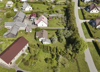 Šilutės r. sodyba – 18 a sklypas su galimybėmis!