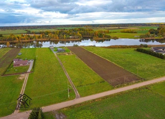 ERDVUS 0.4079 HA ŽEMĖS SKLYPAS RAMIOJE VIETOJE