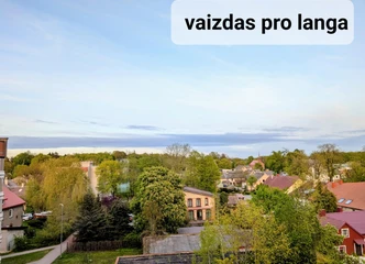 Šviesus 2 kambarių butas Šilutėje su dideliu holu