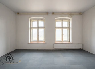 2 KAMBARIŲ BUTAS ŠILUTĖJE – ISTORINIS ŽAVESYS