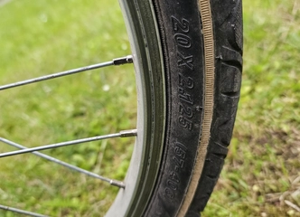 Vaikiškas dviratukas 20 colių ratais – smagus ir saugus pirmas žingsnis