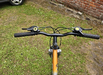 Dviračiai 26 dydžio ratais ir pavaromis už 25 eurus