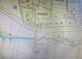 Parduodamas pastatas su 2 aukštais ir 400 kv.m. ploto