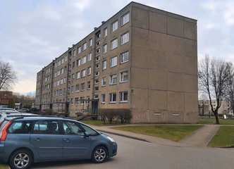 Erdvus 4 kambarių butas su Šilutės panorama!