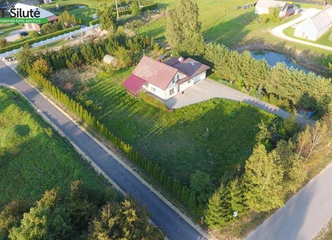 Patogus namas su židiniu ir ramia aplinka