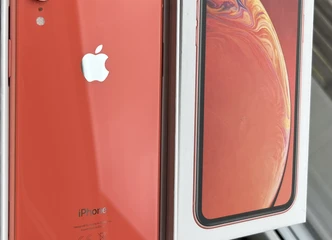 Pasinaudokite proga: IPhone XR su visais aksesuarais!