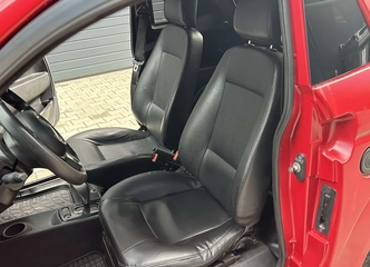 Kompaktiškas, patikimas Microcar Due 2014m. su visa reikalinga įranga
