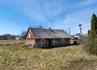 Rąstinis namas su žemėmis - puiki investicija!