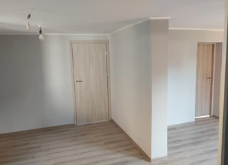 Namas su šuliniu ir nuotekomis Švėkšnoje