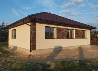 Pasirinkite stogo ir fasado spalvas – nauji namai su išskirtinėmis galimybėmis!