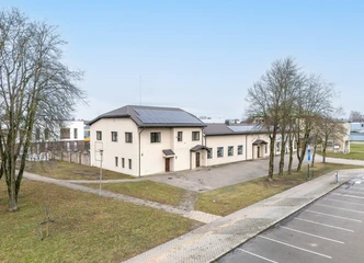 Šilutė: investicija į erdvias komercines patalpas!