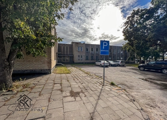 Patrauklios administracinės patalpos Šilutėje