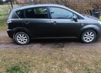 Kelionė su šiuo minivenu – komfortas ir erdvė visiems!