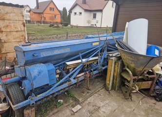 Žemės ūkio inventorius, užtikrinantis efektyvumą laukuose!