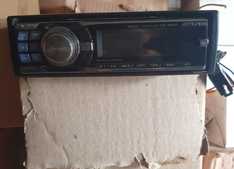 Automagnetolas JVC KW-M745DBT – geriausias garso patirties sprendimas
