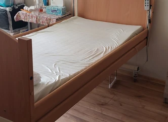 Parduodama funkcionali slaugos lova – komfortas už 320€!