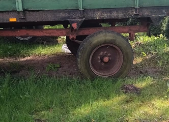 Neverciama priekaba su galiniu bortu, pritaikyta jūsų poreikiams!