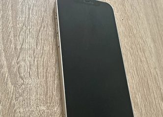 iPhone 12 64GB veikia sklandžiai su papildomais priedais