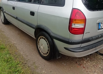Opel Zafira dyzelis 2002m, geras variklis ir techninė apžiūra iki 2026m