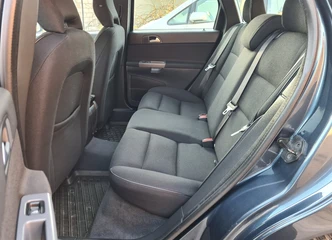 Patikimas Volvo V50 universalas: puikiai jausitės kelyje!