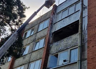 Pasiekite aukštį saugiai ir patogiai su Trinstoga!