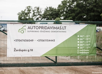 Perkame nevažiuojančius ir daužtus automobilius!