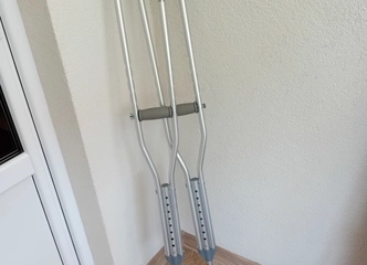 Patrauklūs naudoti ramentai - iWalk, alkūniniai, pažastiniai variantai