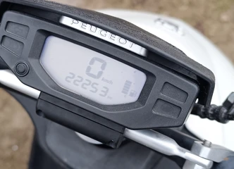 Peugeot 50cc su uždangalu ir spyna - pasinaudok šia proga!