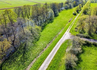 Įsivaizduokite sodybą prie upės - galimybės beribės!