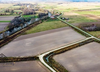 Puikus sklypas - statykite svajonių namą netoli upės
