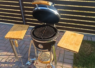 Juoda PROflame Expert MEDIA kamado - stilius ir funkcionalumas kartu!