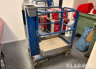 Puikus žirklinis keltuvas su naujais akumuliatoriais