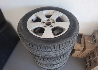 Peržiūrėti skelbimą - R16 5x112 su naujomis M+S padangomis.