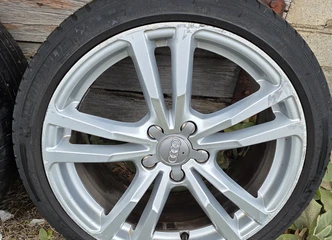 Tiesūs, nevirinti R18 Audi ratlankiai - investuok protingai!