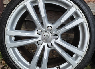 R18 Audi ratlankiai - puikus pasirinkimas už 280€!