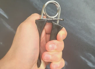 Kompaktiškas Espanderis Ranka – Geros Būklės & Tik 5 €! Tobula treniruotė namuose!