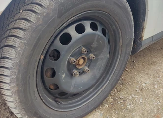 Peržiūrėti skelbimą - Ratlankiai su naujomis R16 padangomis Volkswagen Audi
