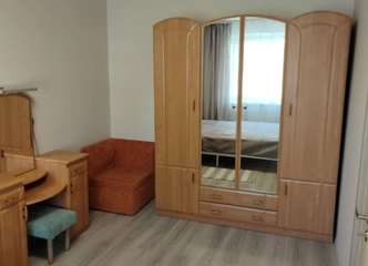 Renovuotas butas su būt. technika ir baldais