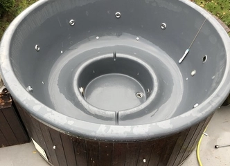 Mobilus kubilas – jacuzzi ir masažas jūsų kieme!
