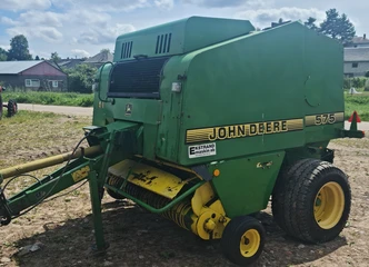 Johan Deere 575 presas: efektyvus rulonų vyniotuvas Kaune