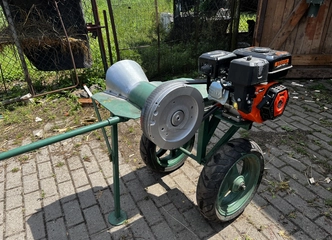 Šakų smulkintuvai nauji 10 HP dyzelinis ir 7,5 HP benzininis