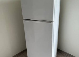 Šaldymo kamera viršuje – patogus produktų išdėstymas!