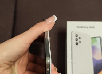 Samsung A52 – viskas, ko reikia: dėžutė, ausinės ir kaina!