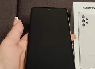 Patikimas Samsung A52 128GB su visomis komplektacijos dalimis!