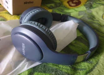 Sulankstomos ausinės su mikrofonu – puikus pasirinkimas muzikai ir pokalbiams