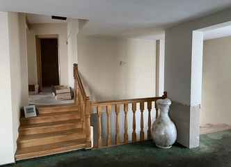 Šildomos grindys, balkonas – puikus namas už 90 000 €